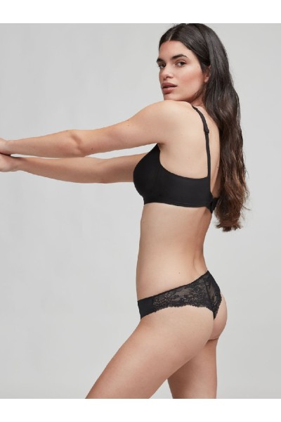 1 0226 GISELA BRAGUITA BRASILEÑA LASER ENCAJE