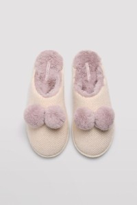 14130 YSABEL MORA ZAPATILLA MUJER POM POM