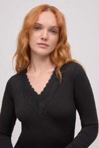 70034 YSABEL MORA CAMISETA TERMICA MUJER PICO ENCAJE