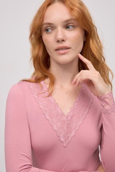 70034 YSABEL MORA CAMISETA TERMICA MUJER PICO ENCAJE