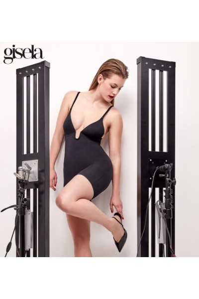 1 10067U B GISELA BODY PANTALÓN ESCOTE EXTREMO