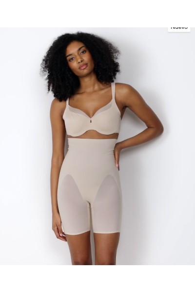 BMU ILLUSION CURVE SUPER HW TRIUMPH BRAGA ALTA MOLDEADORA