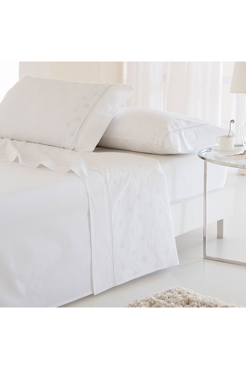 CAROLA FUNDECO 180 JUEGO SABANAS BORDADAS