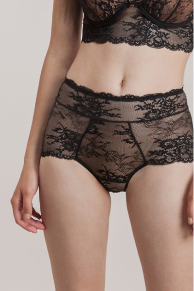 1 0445 GISELA BRAGA ALTA ENCAJE LACE